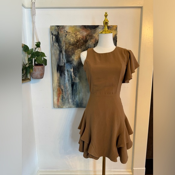💥Priced to sell💥
J.O.A. Los Angeles Brown dress Size XS - Picture 1 of 8